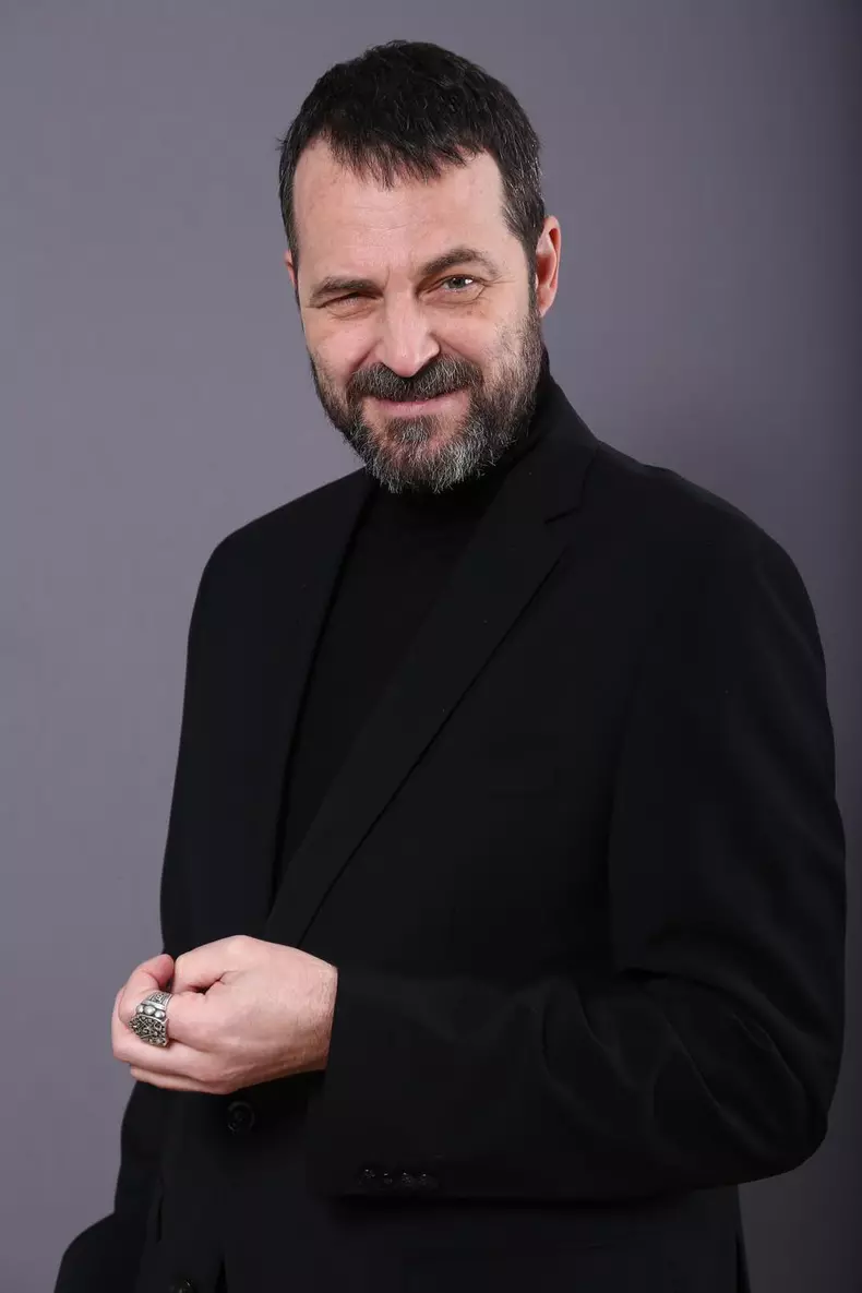 andrei aradits (7)