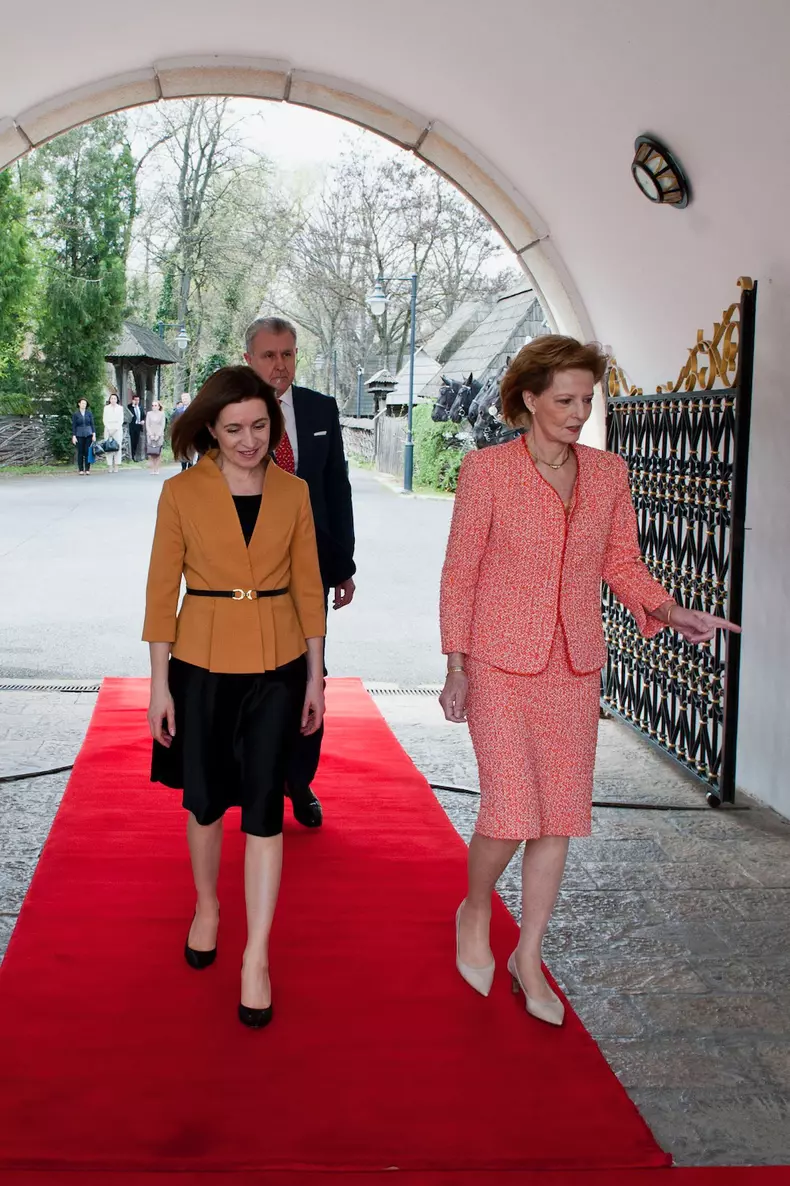 3394815432402352617298835287897077107265771n