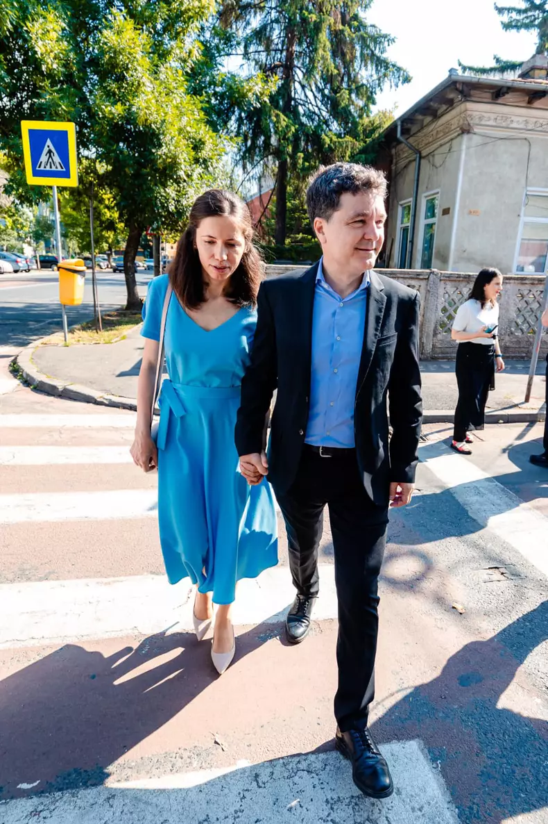 Nicușor Dan și soția