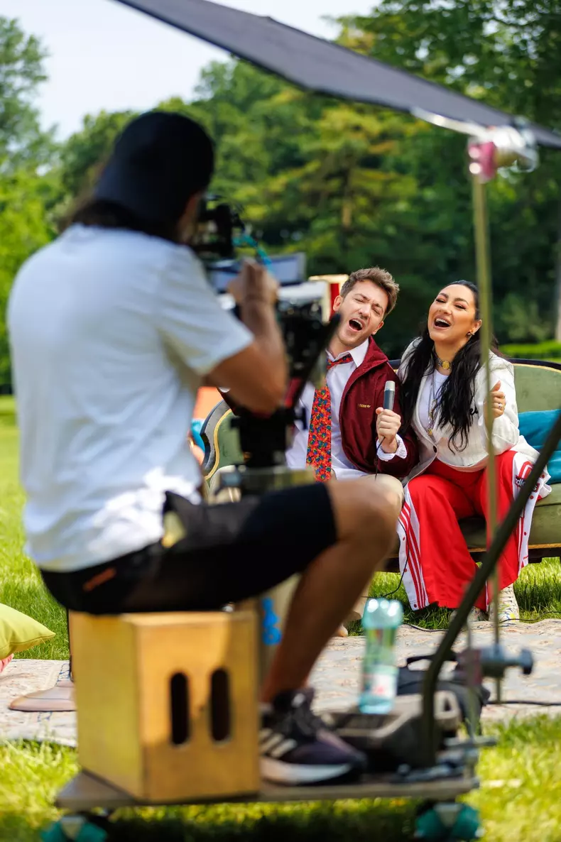 andra si arsenium la filmarile videoclipului dulce amara (1)