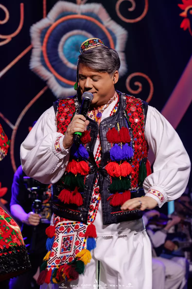 Fuego costum popular