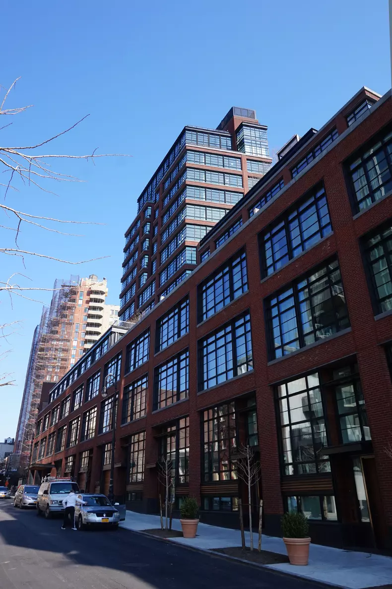 EXCLUSIVE: Jon Bon Jovi sells his Manhattan duplex for $15.95 Million in NYC