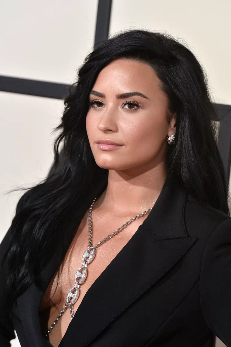 demi lovato e non binara (5)