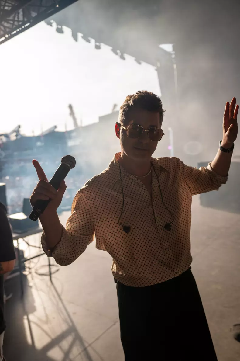 adi sina adrian akcent (1)