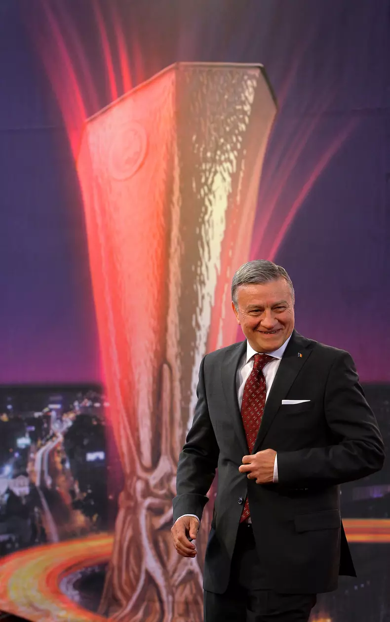 h_50296738.jpg