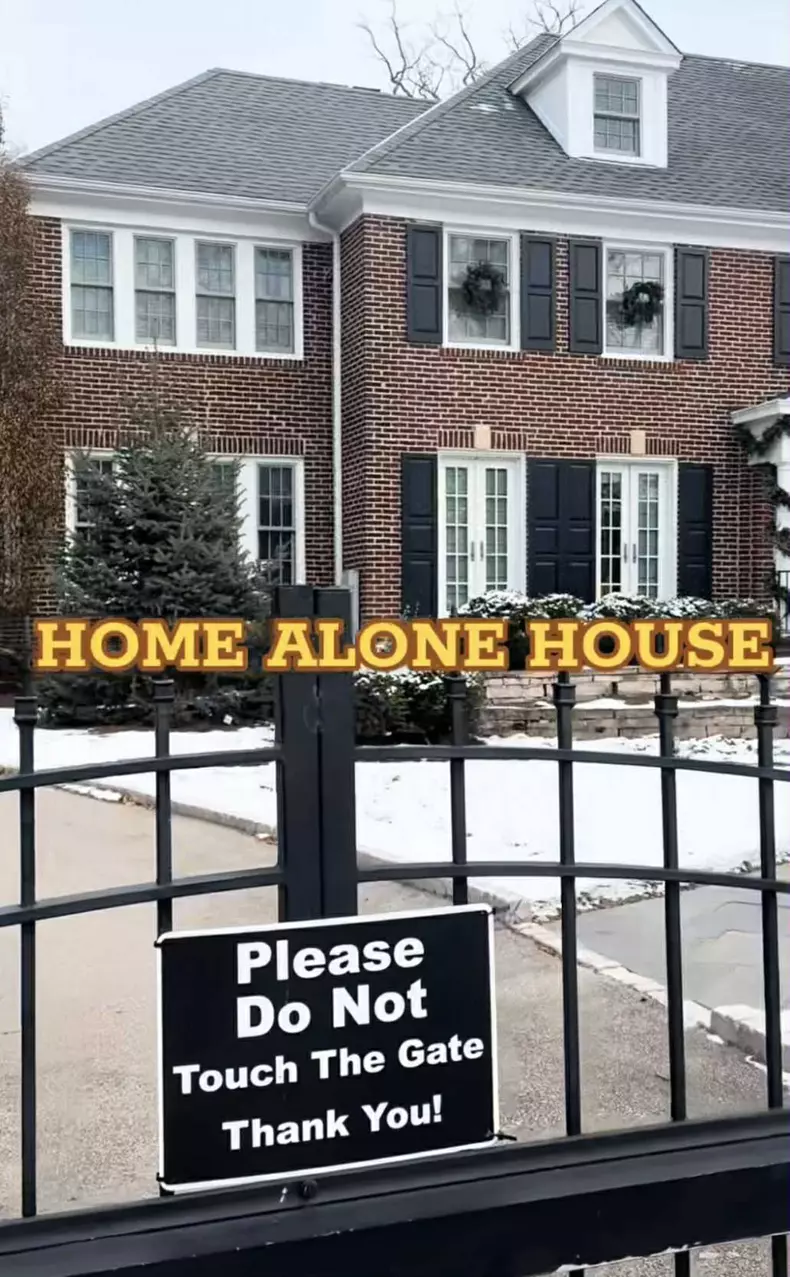 casa din Singur acasă (3)