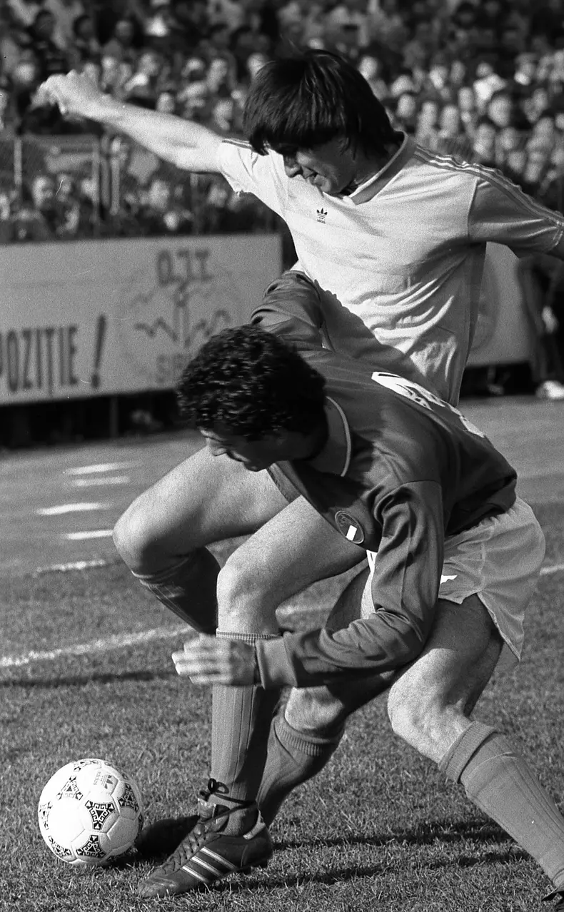 Romania-Italia_Lacatus_11618_1988022
