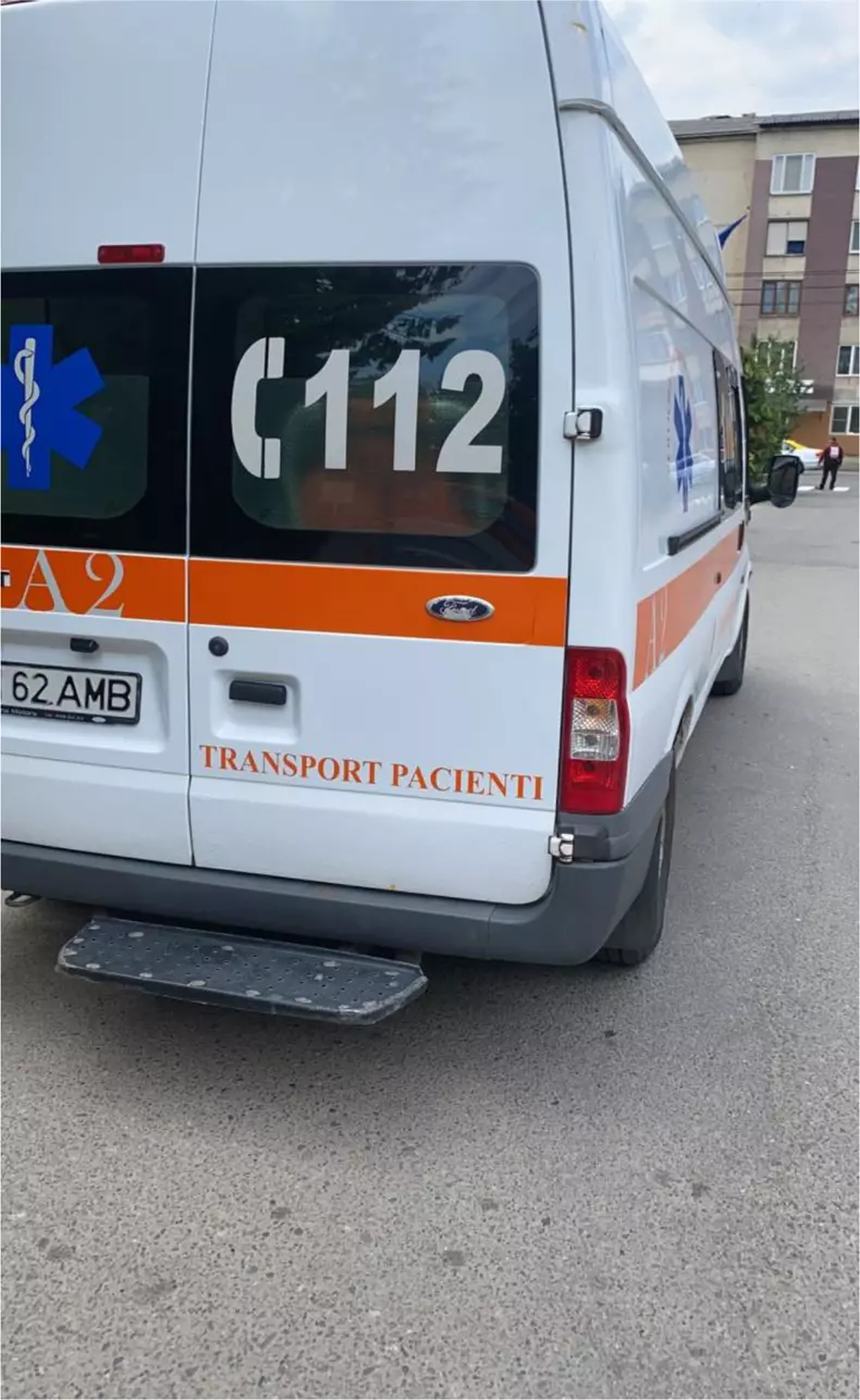 MM 62 AMB  -  1027581 KM