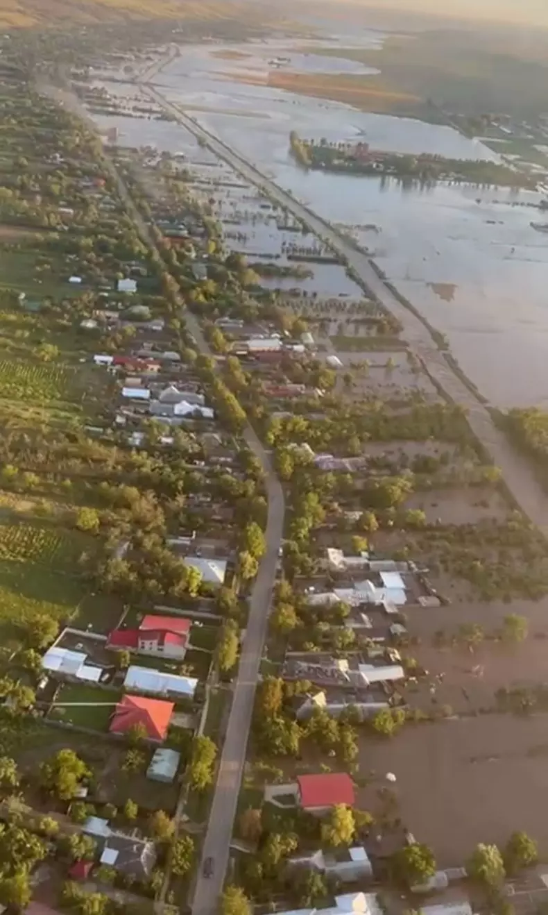 8cfc87fb-a42e-468d-85a7-f54c1673db3f