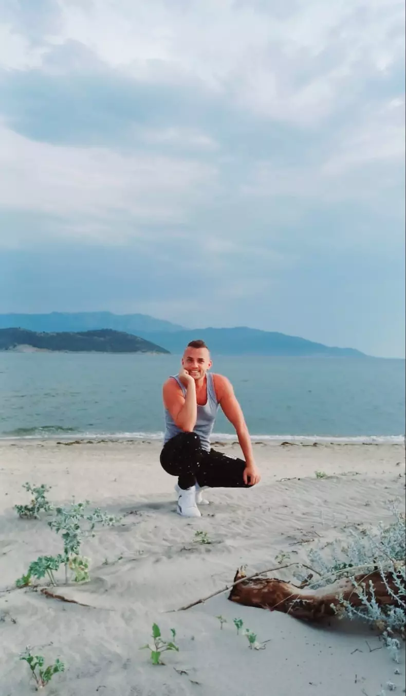 mihai-traistariu-bani-cantat-1