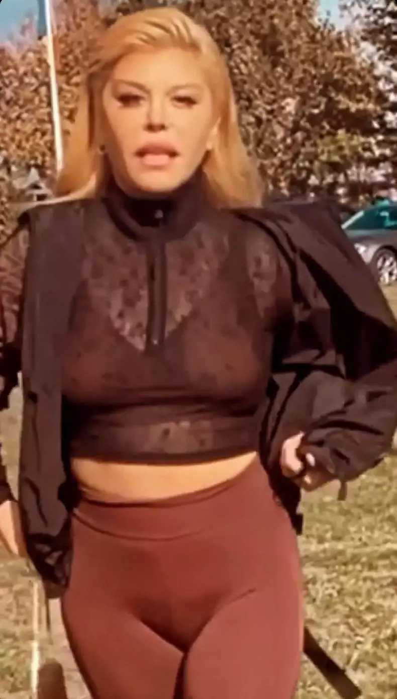 loredana-groza-la-sala-de-fitness-6