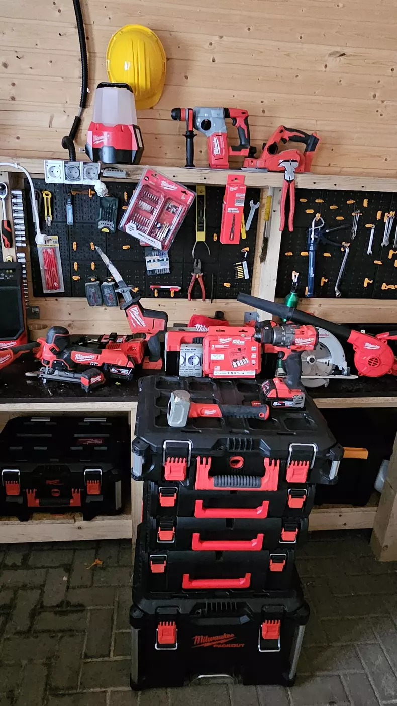 scule scoase la vanzare de georgiana sotia lui marian godina