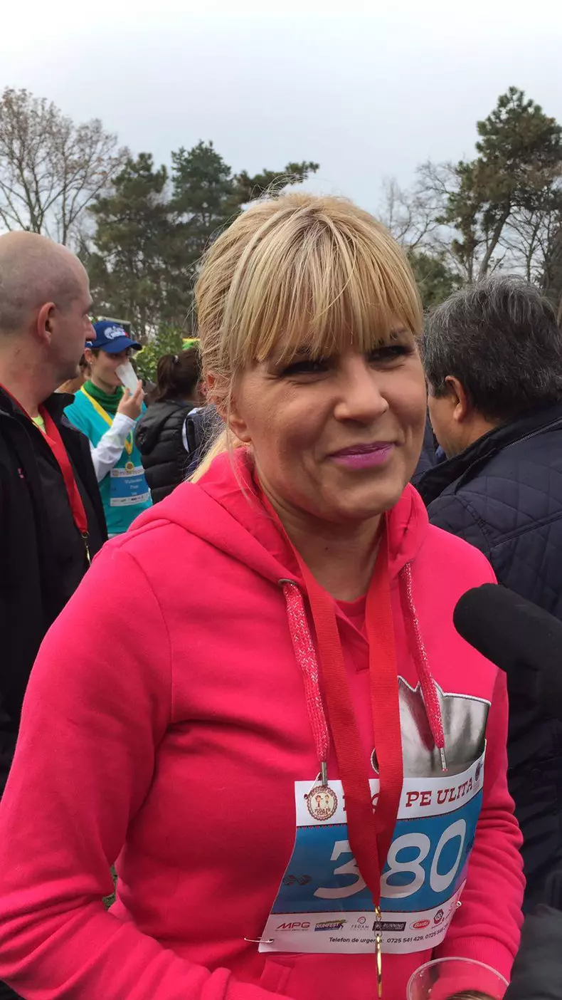 Elena Udrea, fuga pe uliță