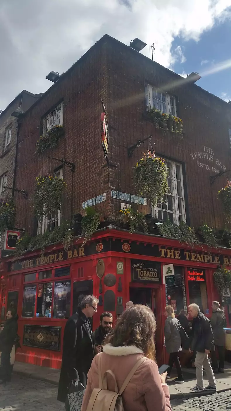 Vestitul Temple Bar din Dublin
