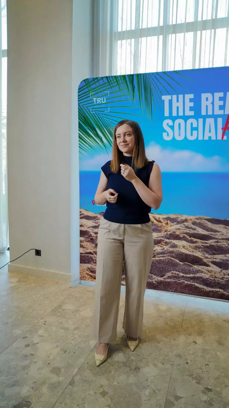 tru the real social retreat cat music (4)