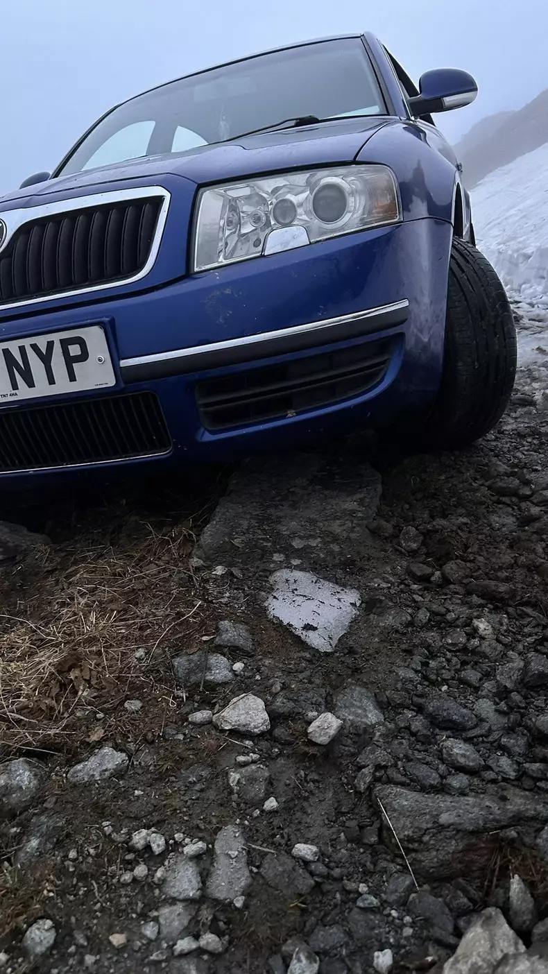 roman blocat cu maisna in alpi 7