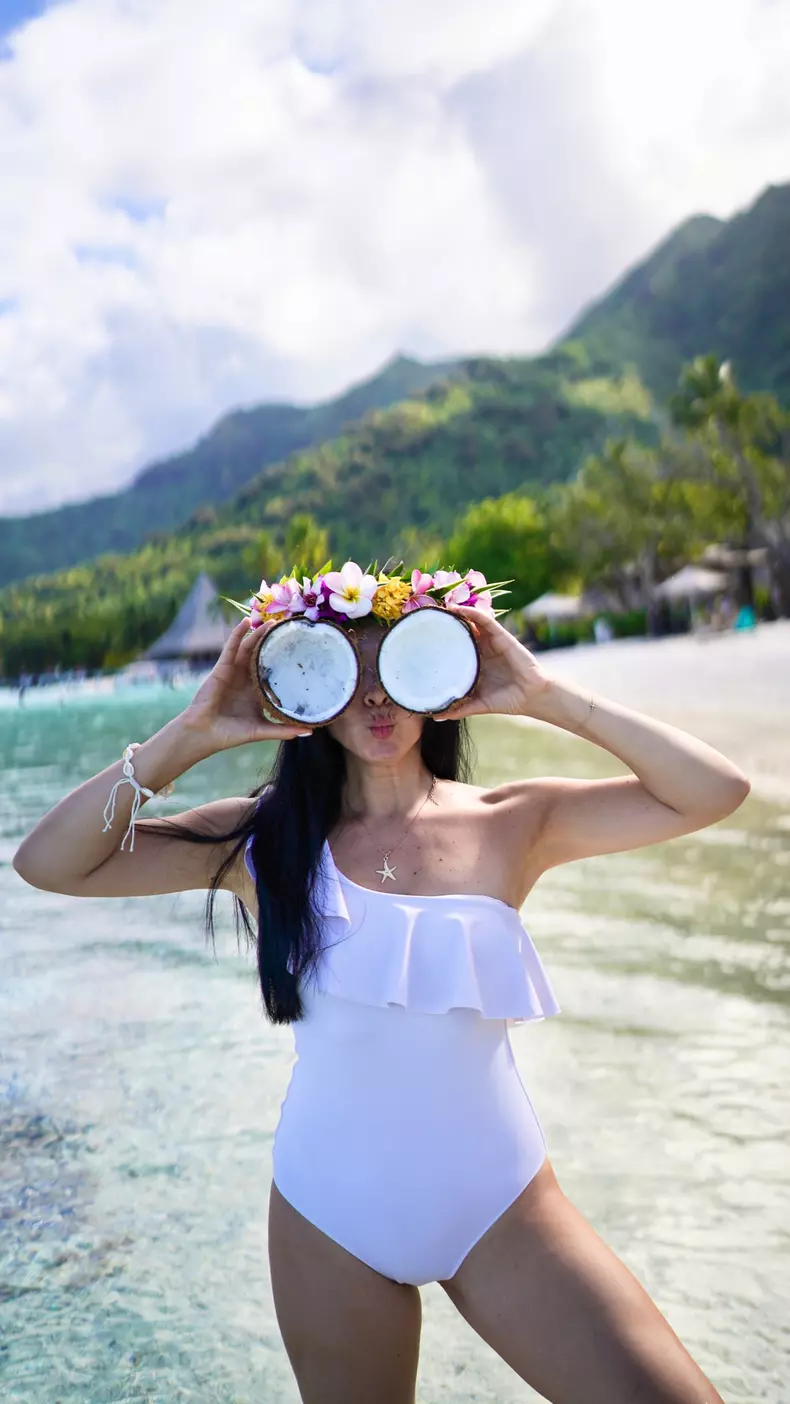 corina caragea bora bora 2