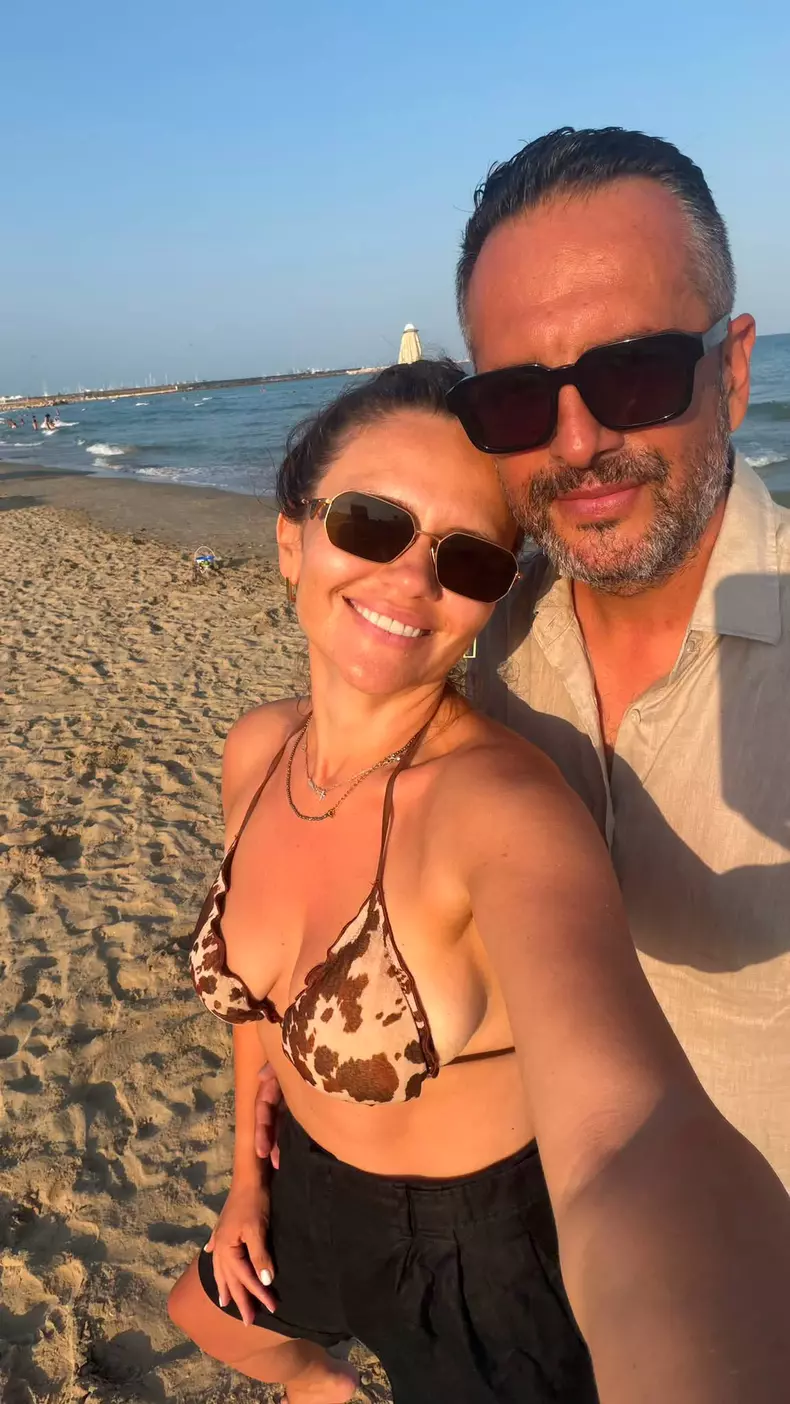 Cristina Siscanu si Madalina Ionescu in vacanta din Italia (2)