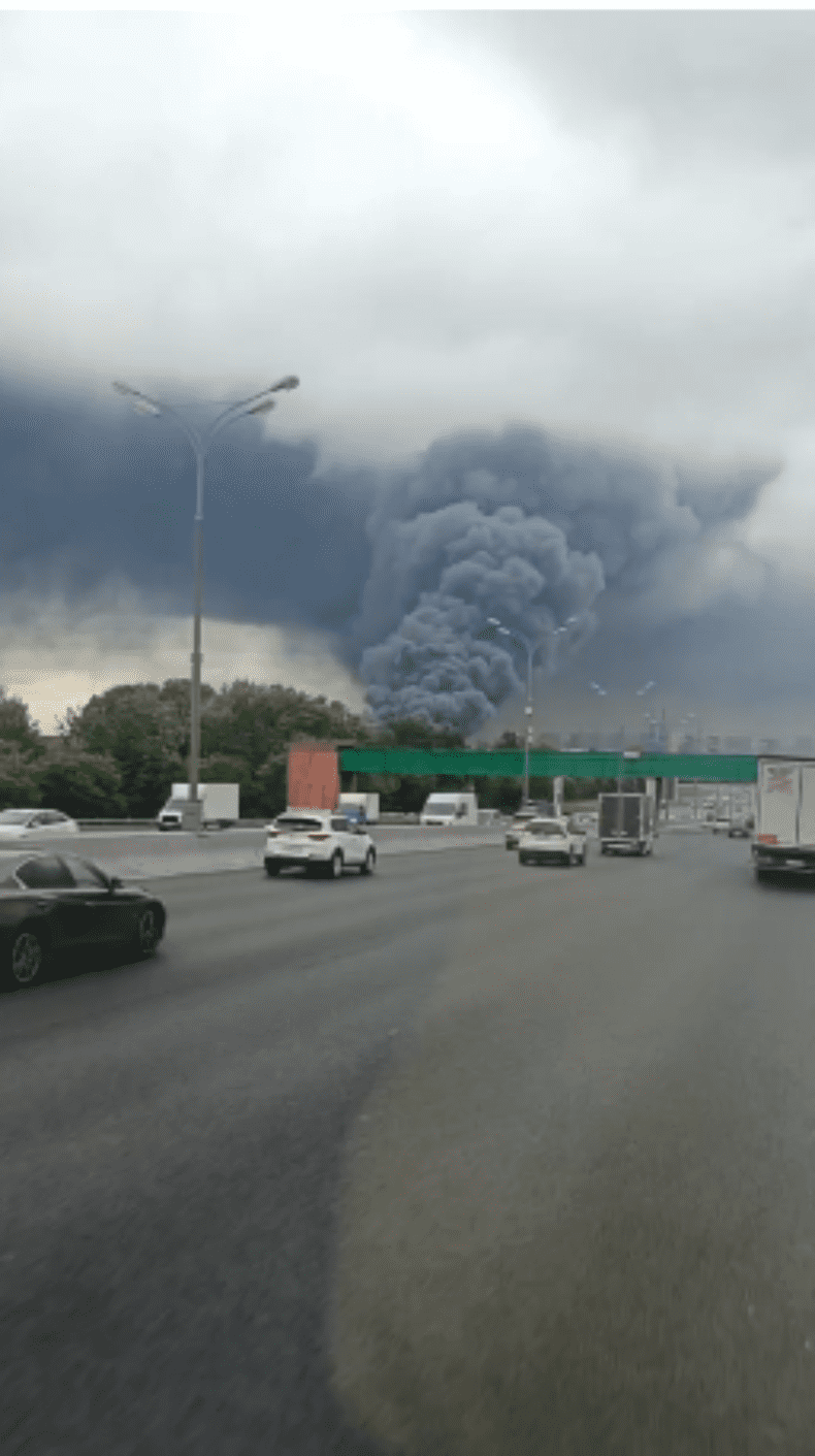 Ucraina a lansat joi cel mai mare atac cu drone asupra Moscovei din ultimii ani. Foto Captură video (7)