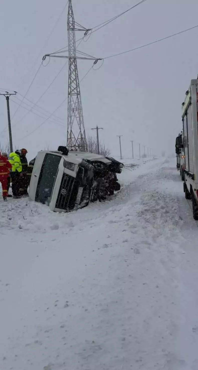 microbuz-16-oameni-rasturnat-plopsoru-giurgiu-plan-rosu-interventie2