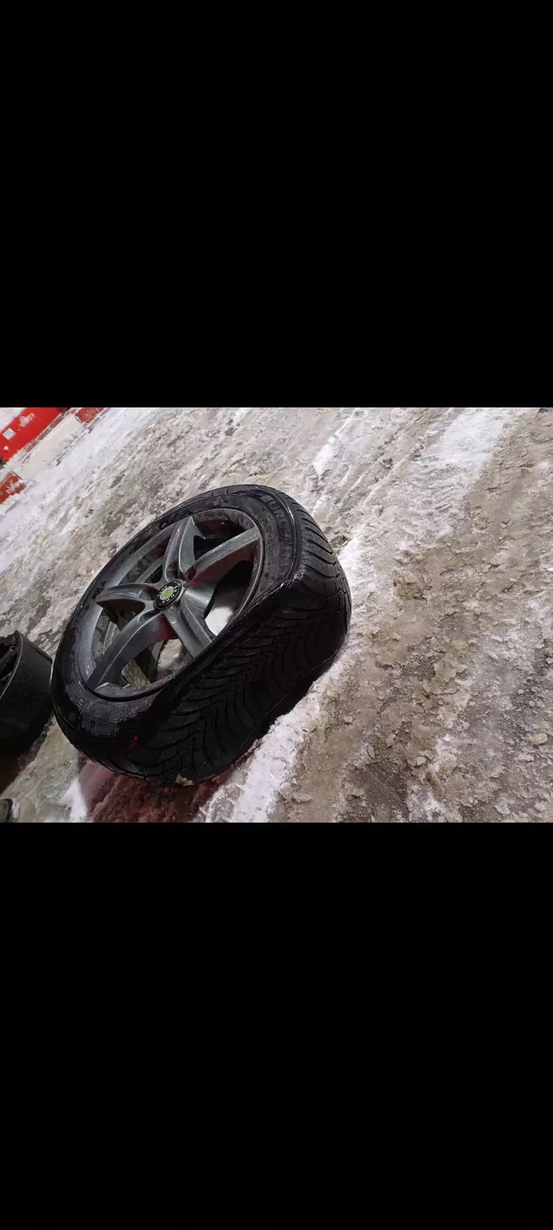 roti distruse pe Autostrada A1 (2)