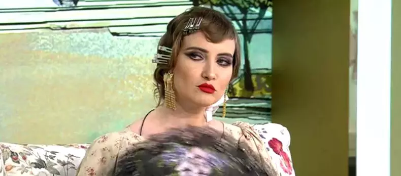 cocosul-iuliei-albu-si-a-luxat-piciorul-imagini-inedite-chiar-din-platoul-la-maruta_size19