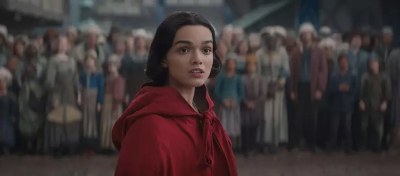 Rachel Zegler, actrița principală din „Albă ca Zăpada” (2025)