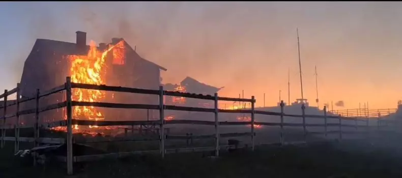 incendiu3-statia-meteo-vladeasa-cluj-24-iunie-2025