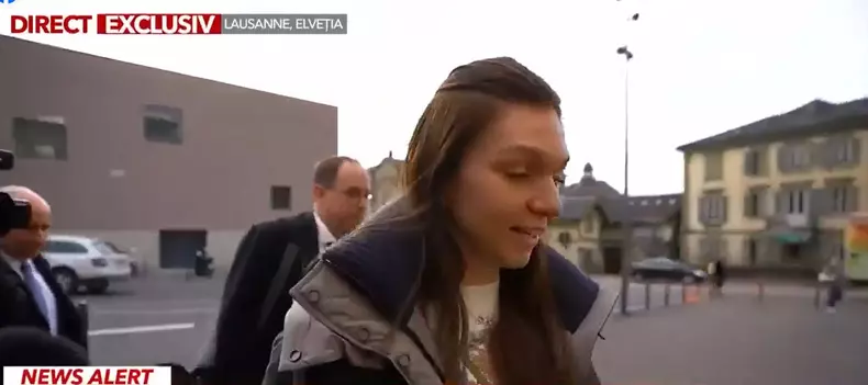 Simona Halep a ajuns la TAS. Foto: Captură Antena 3