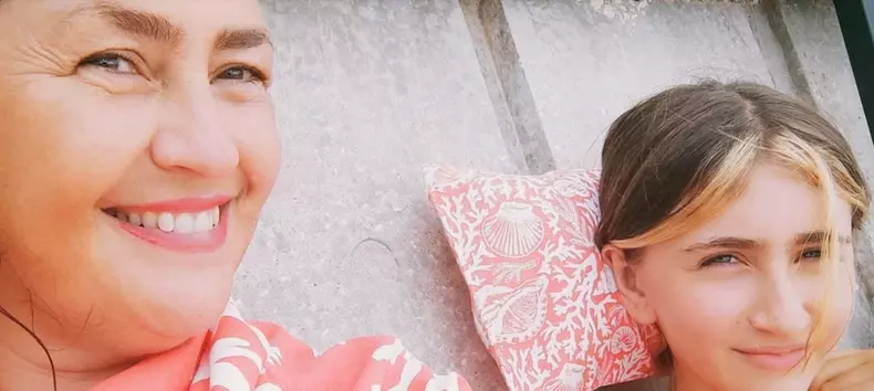 Rona Hartner și fiica ei (2)