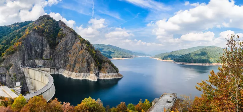 lacul-vidraru