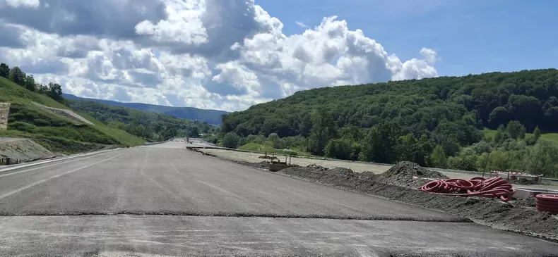 Sectiune 4 Tigveni - Curtea de Arges Autostrada Sibiu - Pitesti (3)