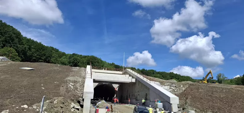 Sectiune 4 Tigveni - Curtea de Arges Autostrada Sibiu - Pitesti (6)