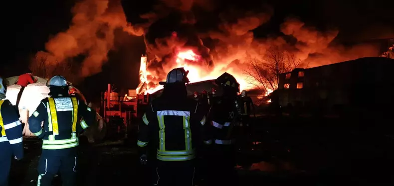 Incediu 4 ISU Bucuresti