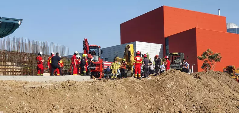 accident de munca santier langa biblioteca nationala_Razvan Lutac