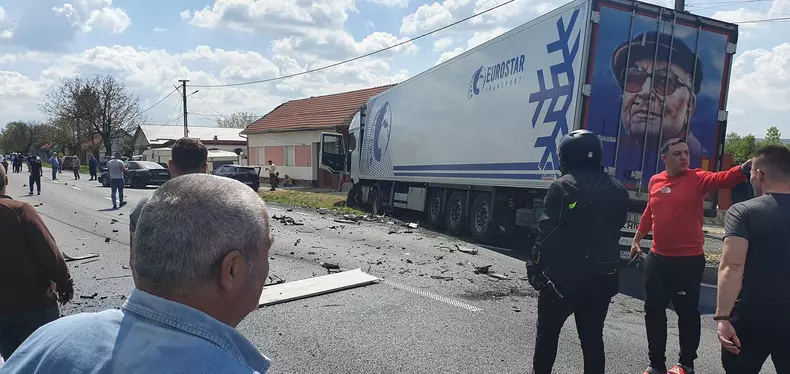 34264397136802032389433032353352358521168906n