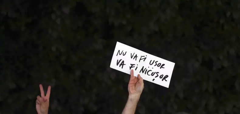 Nicușor Dan a ieșit pe locul 3 în primele rezultate exit poll publicate duminică, 4 mai, dar distanța față de locul 2 ocupat de Crin Antonescu este infimă. Foto: Inquam Photos / Octav Ganea