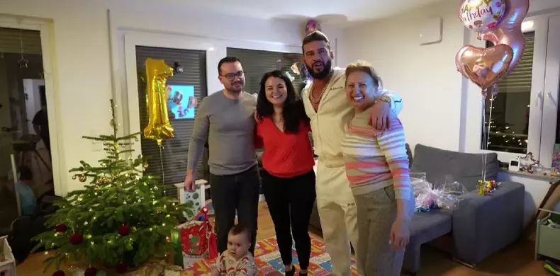 Dorian Popa și familia lui