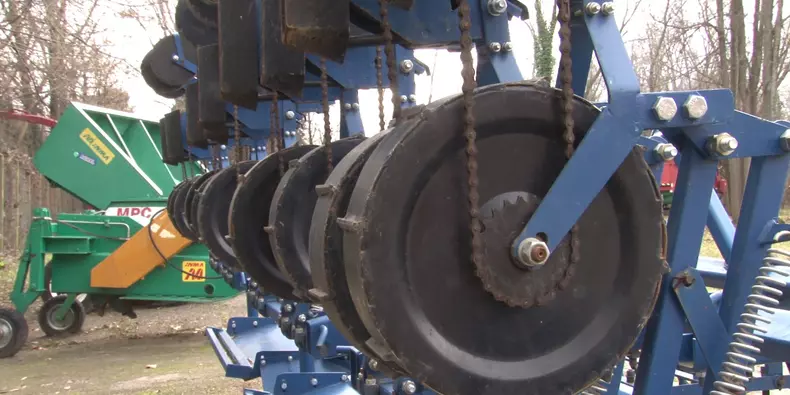 masini agricole romanesti 1