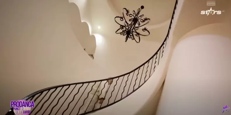 Anamaria Prodan - imagini casă Las Vegas (11)