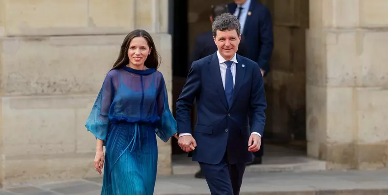 Mirabela Gradinaru si Nicusor Dan la Paris- la dineul oferit Emmanuel Macron