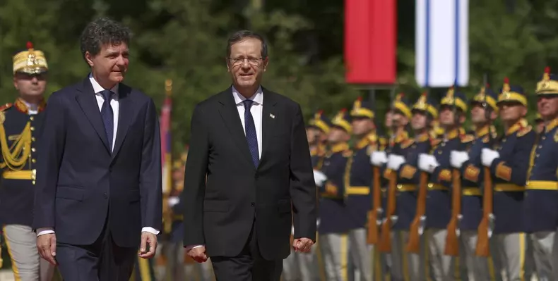 nicusor dan isaac herzog israel (1)