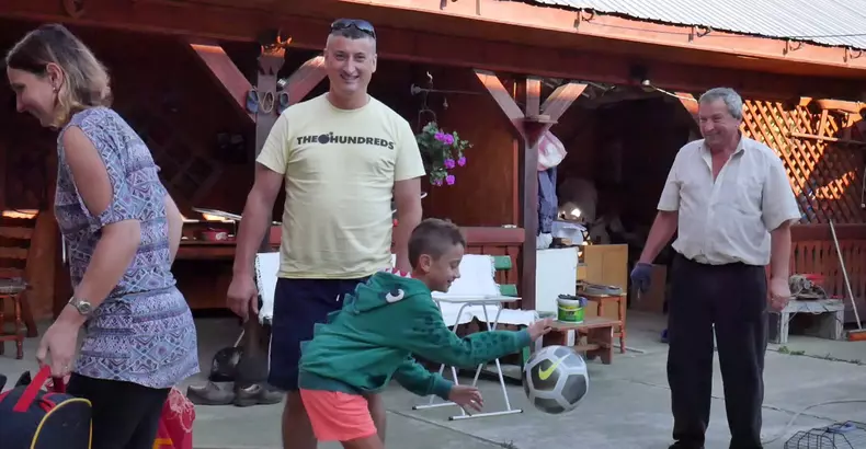 De ce se întorc românii acasă