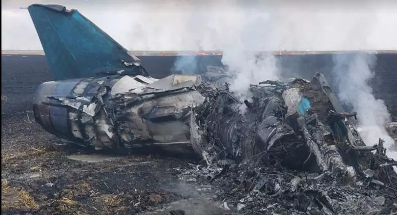 Imagini cu avionul MIG 21 Lancer, după ce s-a prăbușit