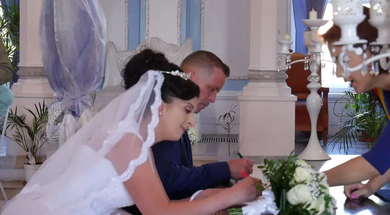 Nuntă în ziua de referendum