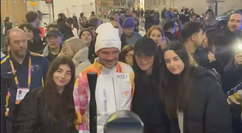 cristi chivu sotia adelina si fiicele lor (4)