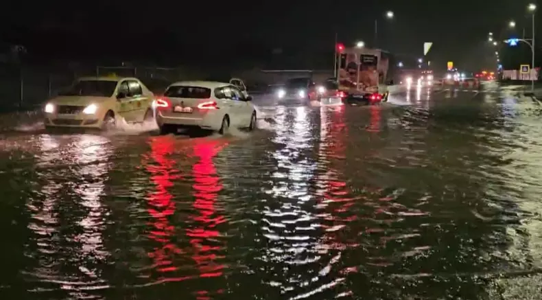 strazi-inundate-meteoplus