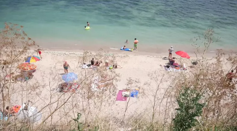 Localnicii din 2 Mai