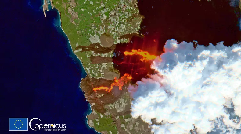 La Palma volcano: Cumbre Vieja's continuing eruption two months after its beginning