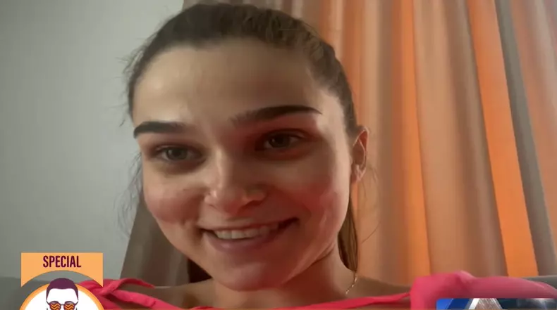 theo rose il alapteaza pe sasha